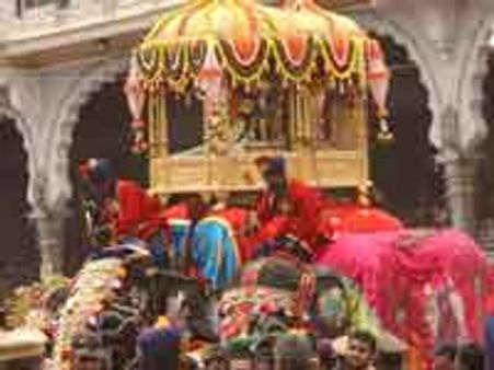 ವಿಶ್ವವಿಖ್ಯಾತ ಜಂಬೂ ಸವಾರಿಗೆ ಮೈಸೂರು ಸಜ್ಜು