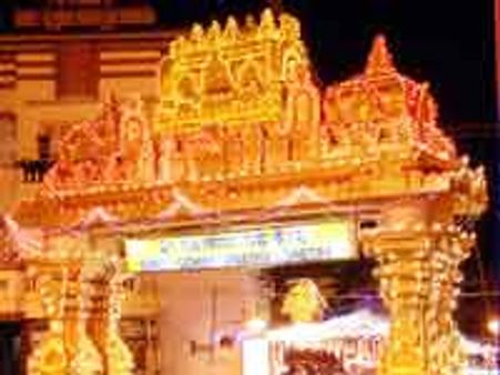 ಕುಡ್ಲ ದಸರಾದಲ್ಲಿ ದೀಪಗಳದ್ದೇ ವೈಭವ