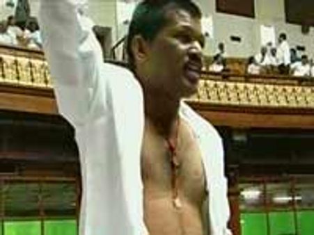 ಇಂದಿನ ರಾಜಕೀಯ ವ್ಯವಸ್ಥೆಗೆ ನಿವೇನಂತೀರಿ?