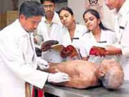 ಶವಚ್ಛೇದ : ಅಪ್ಪನ ಆಸೆ ಈಡೇರಿಸಿದ ಮಗ