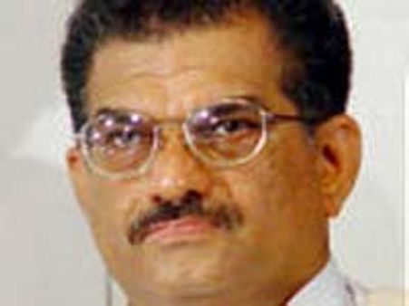 ಹೆಗ್ಗಡೆ ಸೇರಿ ಐವರಿಗೆ ಪ್ರತಿಷ್ಠಿತ ನಾಡೋಜ ಪ್ರಶಸ್ತಿ