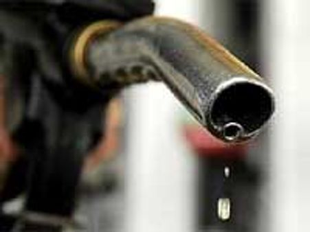 ಪೆಟ್ರೋಲ್ ದರ ಲೀಟರ್ ಗೆ 2.96 ರು.ಏರಿಕೆ