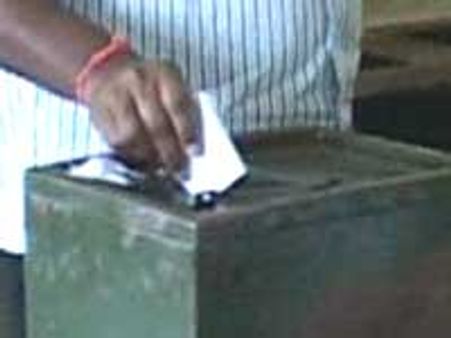 ಚುನಾವಣಾ ಕಣಕ್ಕೆ ಅರ್ಜುನ್ ಸರ್ಜಾ ತಾಯಿ