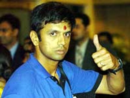 ಕ್ಯಾಚ್ ನಲ್ಲಿ ದ್ವಿಶತಕ ಬಾರಿಸಿ ದ್ರಾವಿಡ್