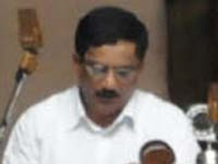 15 ಶಾಸಕರ ಅಮಾನತಿಗೆ ಸಮಿತಿ ಶಿಫಾರಸ್ಸು