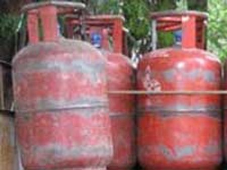 ರೇಷನ್ ಕಾರ್ಡ್ ಸಲ್ಲಿಸಿದರೆ ಮಾತ್ರ ಎಲ್ ಪಿ ಜಿ ಲಭ್ಯ