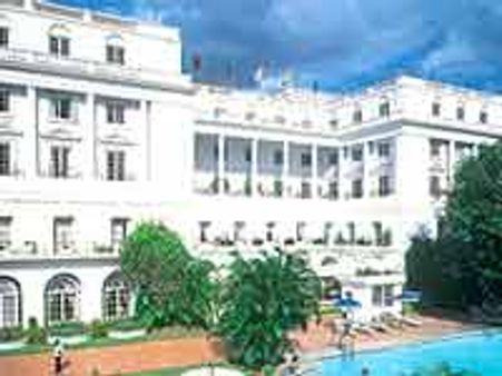 ವಿಂಡ್ಸರ್ ಮ್ಯಾನರ್ ಹೋಟೆಲ್ ತೆರವಿಗೆ ಗಡುವು