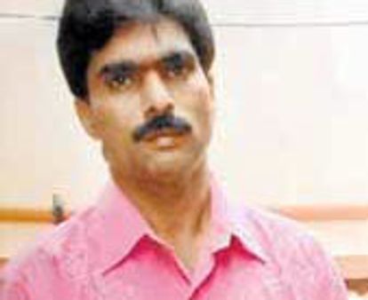 ಆರು ಹೆಂಡಿರ ನಕಲಿ ಜ್ಯೋತಿಷಿಯ ಬಂಧನ