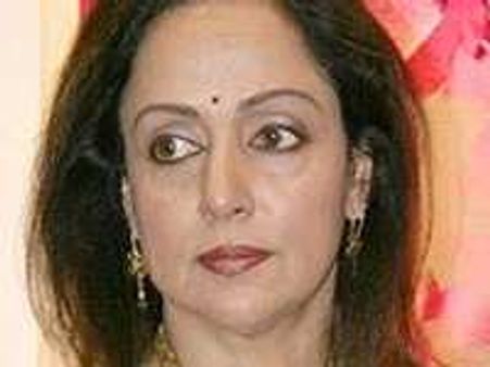 ಹೇಮಾಮಾಲಿನಿ ಕರ್ನಾಟಕದಿಂದ ರಾಜ್ಯಸಭೆಗೆ ಆಯ್ಕೆ