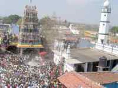ಹಿಂದೂ ಮುಸ್ಲಿಂ ಸಾಮರಸ್ಯದ ತಾಳವಾಡಿ ಉತ್ಸವ
