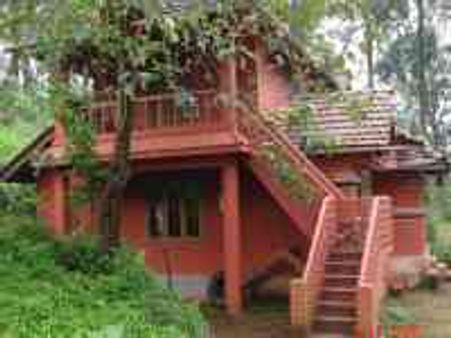 ಕೊಡಗಿನತ್ತ ಪ್ರವಾಸಿಗರು, ಅಭಿವೃದ್ಧಿ ಮಾತ್ರ ಸೊನ್ನೆ