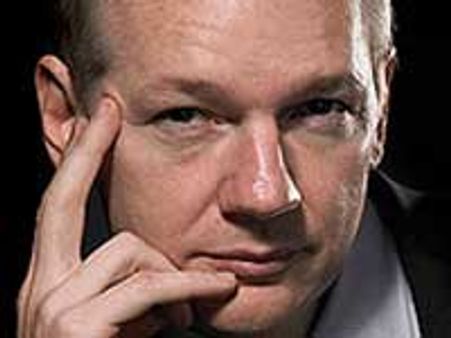 ಪ್ರಧಾನಿ ಸಿಂಗ್ ವಿರುದ್ಧ ತಿರುಗಿಬಿದ್ದ ಅಸ್ಸಾಂಜ್