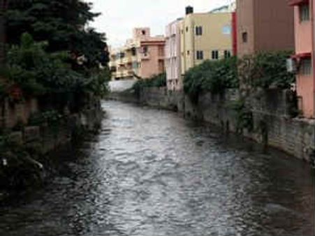 ಬೆಂಗಳೂರಿನಲ್ಲಿ ಭಾರಿ ಮಳೆಗೆ ಕೊಚ್ಚಿ ಹೋದ ಬಾಲಕ