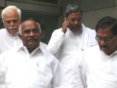 ಕಂಗೆಟ್ಟ ಕಾಂಗ್ರೆಸ್ ನಿಯೋಗದಿಂದ ಪ್ರಧಾನಿ ಭೇಟಿ