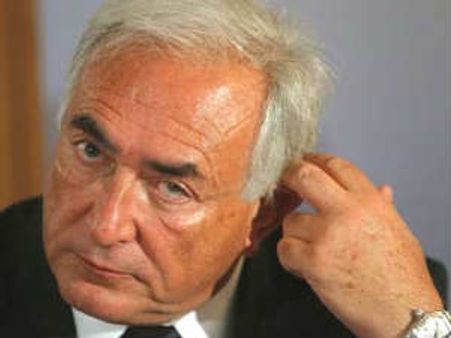 ಪರಿಚಾರಿಕೆ ಉಡುಪಿನ ಮೇಲೆ ಕಾನ್‌ ವೀರ್ಯ ಸಾಬೀತು