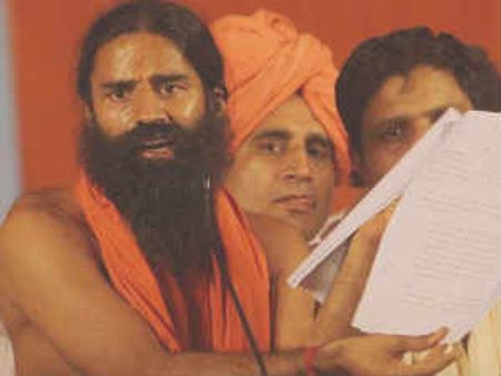 ರಾಮದೇವ್ ಬಂಧನ: ದೆಹಲಿಯಲ್ಲಿ ಅರಾಜಕತೆ