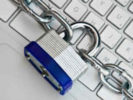 ಭಾರತದ ಇಮೇಲ್ ಮೇಲೆ ಅಮೆರಿಕದ ಕಣ್ಣು