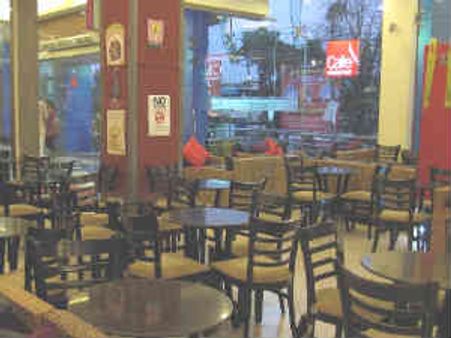 ಕಾಫಿ ಡೇಗಳಲ್ಲಿ 'ರೆಕ್ಕೆ ಇದ್ದರೆ ಸಾಕೆ ಹಕ್ಕಿಗೆ ಬೇಕು ಬಾನು' !