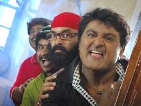 ಇಂಗ್ಲೆಂಡಿನ ಅಭಿಮಾನಿಗಳ ಸೆರೆಗೆ ಕನ್ನಡದ 'ಕಳ್ ಮಂಜ'!