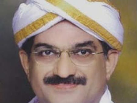 ಒಂದು ಕೈಯಿಂದ ಚಪ್ಪಾಳೆ ತಟ್ಟಲಾಗದು: ಧರ್ಮಾಧಿಕಾರಿ ಹೆಗ್ಗಡೆ