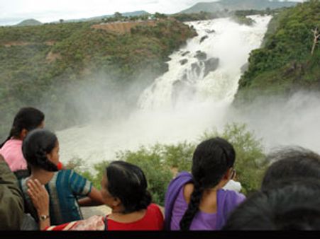 ಶಿವನಸಮುದ್ರದಲ್ಲಿ ಕಾವೇರಿ ಜಲನರ್ತನ...ನೋಡುವ ಬನ್ನಿ