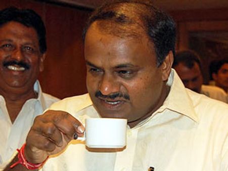 ಚಾರ್ಜ್ ಶೀಟ್ ವಿರುದ್ಧ ಕುಮಾರಸ್ವಾಮಿ ಉಪವಾಸ ಸತ್ಯಾಗ್ರಹ