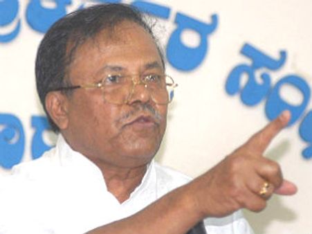 ಗೌಡ್ರ ಕುಟುಂಬ ಆಸ್ತಿ ಸದ್ಯದಲ್ಲೇ ಸರಕಾರದ ವಶಕ್ಕೆ: 'ಬಿಜೆಪಿ'