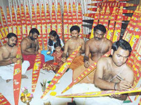 ಪದ್ಮನಾಭನಿಗೆ 'ಓಣ ವಿಲ್ಲು' ತಯಾರಿ- ಅರ್ಪಣೆಯ ಕಥಾಸಾರ