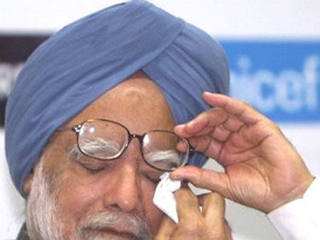 ರೈಲು ದುರಂತ ಸ್ಥಳಕ್ಕೆ ಹೋಗದೆ ಸಚಿವರ ಉದ್ದಟತನ