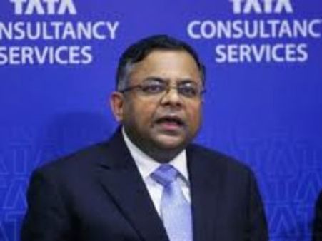 ಅತಿದೊಡ್ಡ ಸಂಸ್ಥೆಯ ಹೆಚ್ಚು ಸಂಬಳದ ಸಿಇಒ ಚಂದ್ರ