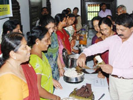 ಮರೆಯಾಗುತ್ತಿರುವ ತುಳುನಾಡ ಆಚರಣೆ ಆಟಿಡೊಂಜಿ