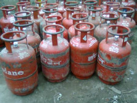 ಟೈಮಲ್ಲಿ ರೀಫಿಲ್ ಮಾಡಿಸಿಕೊಳ್ಳದಿದ್ದರೆ LPG ಕ್ಯಾನ್ಸಲ್