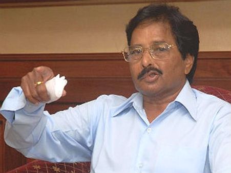 ವಿಧಾನಸೌಧ ಎದುರು ಸಂತೋಷ್‌ ಹೆಗ್ಡೆ ಪ್ರತಿಮೆ ಸ್ಥಾಪಿಸಿ