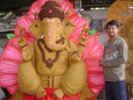 ಧಾರವಾಡದ ಪರಿಸರ ಪ್ರೇಮಿ ಕಲಾವಿದ ಮಂಜುನಾಥ