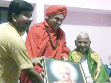 ಬಸವಣ್ಣ ಮಾಡಿದಷ್ಟು ಕೆಲಸ ನಾನು ಮಾಡಿಲ್ಲ: ಅಣ್ಣಾ ಹಜಾರೆ