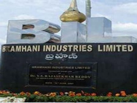 ಬ್ರಹ್ಮಣಿಗೆ ನೀರು ಹರಿಸಿದ ಉಕ್ಕು ಬ್ರಹ್ಮ ಸಿಂಗ್