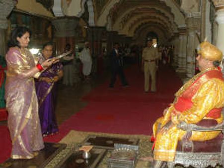 ಹೆಂಗಿರತ್ತೆ ಗೊತ್ತಾ ಒಡೆಯರ್ ಖಾಸಗಿ ದರ್ಬಾರ್?