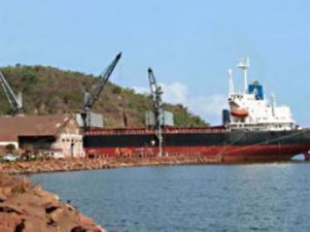 ಬೇಲೆಕೇರಿ ಅಧಿಕಾರಿಗಳಿಗೆ ಸಿಕ್ಕ ಲಂಚವೆಷ್ಟು?