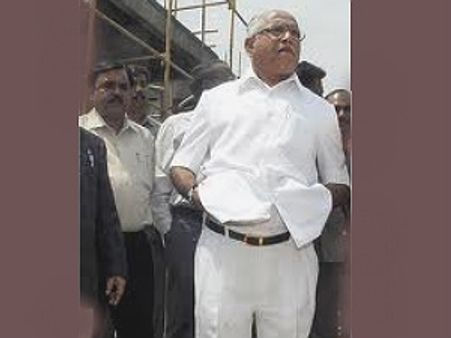 ಕರಡಿಯಾಟ: ಯಡಿಯೂರಪ್ಪ ತಾಕತ್ತಿನ ಅನಾವರಣ