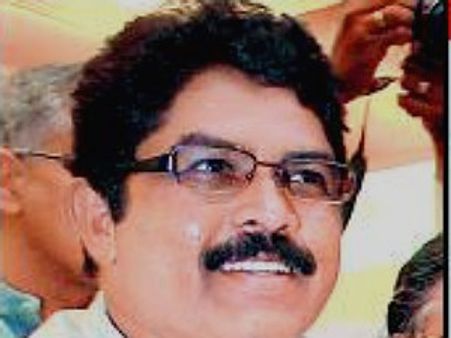 ಕಟ್ಟಾ ಕಣ್ಣಿಗೆ ಸುಣ್ಣ: ಅಶೋಕ್ ಮಹಾರಾಜ ಕಣ್ಣಿಗೆ ಬೆಣ್ಣೆ ?