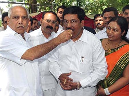 ನಿರಾಣಿ ವಿರುದ್ಧ ಎಫ್ಐಆರ್ ದಾಖಲಿಸಲು ವಿಳಂಬವೇಕೆ?