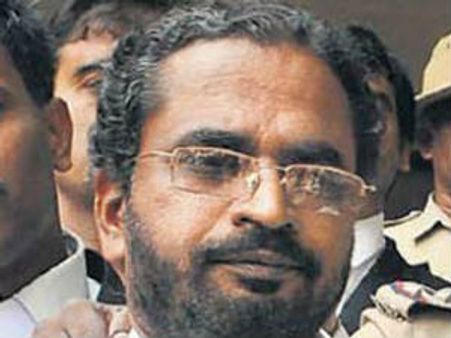 ಯಡ್ಡಿಯನ್ನು ಜೈಲಿಗೆ ತಳ್ಳಿದ ಬಾಷಾ ವಿರುದ್ಧ ಎಫ್ಐಆರ್