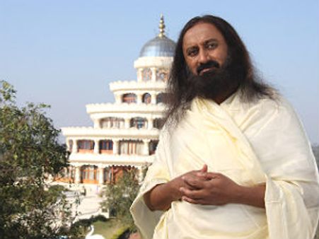 ರವಿಶಂಕರ ಗುರೂಜಿ ಭ್ರಷ್ಟಾಚಾರ ವಿರೋಧಿ ಯಾತ್ರೆ: ಕಾಂಗ್ರೆಸ್ಸಿಗೆ ನಡುಕ