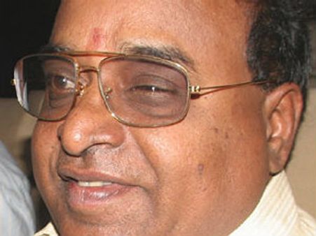 ಕೃಷ್ಣಯ್ಯ ಶೆಟ್ಟಿಯಿಂದ ಯಡ್ಡಿಗೆ ಲಡ್ಡು, ಕೈದಿಗಳಿಗೆ ಬೇಡ್‌ಶೀಟ್