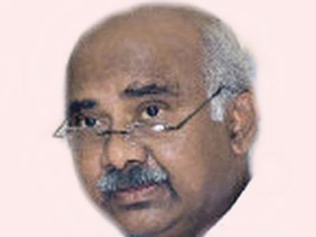 ಪಾರ್ಟ್ ಟೈಂ ಮುಖ್ಯಮಂತ್ರಿ; ರೋಲ್‌ಕಾಲ್ ಗೃಹ ಸಚಿವ