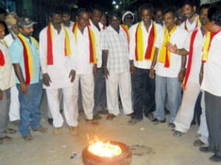 ಬಾಳಾ ಕೆಣಕುನುಡಿಗೆ ಸವಣೂರಿನಲ್ಲಿ ಕರವೇ ಕಿಡಿ