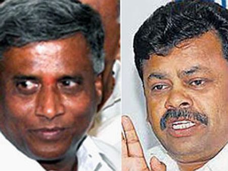 ಯಡಿಯೂರಪ್ಪ ಸಾಕಿದ ಪ್ರಾಣಿಗಳಂತೆ ಸೋಮಣ್ಣ, ರೇಣುಕಾ