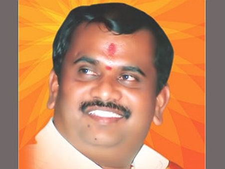 ಕರವೇ ಅಧ್ಯಕ್ಷ ಸ್ಥಾನದಿಂದ ನಾರಾಯಣ ಗೌಡ ಕಿಕ್ಡ್ ಔಟ್