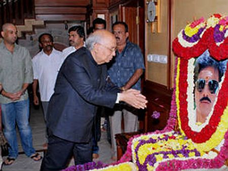 ಬಂಗಾರಪ್ಪ ಕುಟುಂಬಸ್ಥರಿಗೆ ಸಾಂತ್ವನ ಹೇಳಿದ ಭಾರದ್ವಾಜ್‌