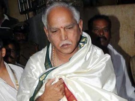 ಮಠಕ್ಕೆ ಬೆನ್ನು ತಿರುಗಿಸಿದ ದೈವ ಭಕ್ತ ಯಡ್ಡಿ